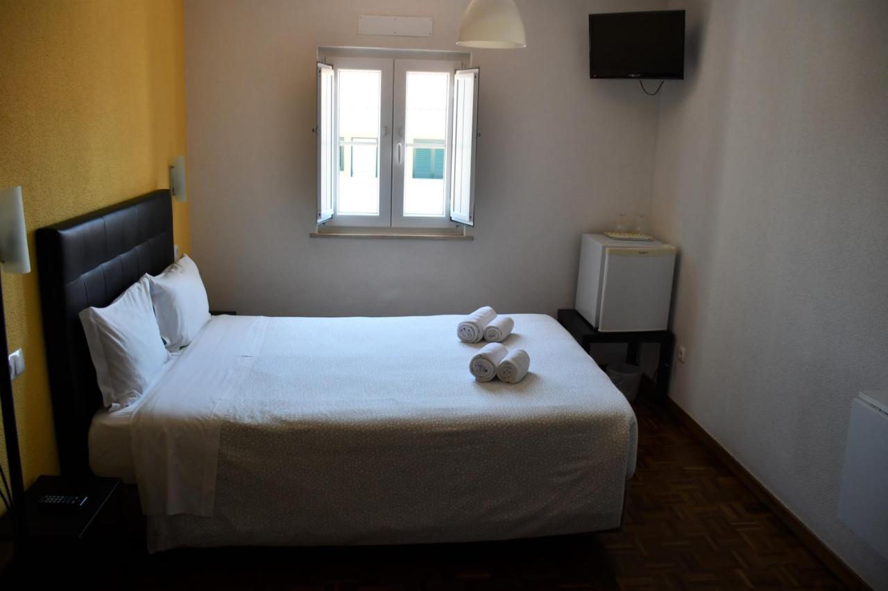 Alojamentos Vitinho - Vila Nova Milfontes Vila Nova de Milfontes Ngoại thất bức ảnh