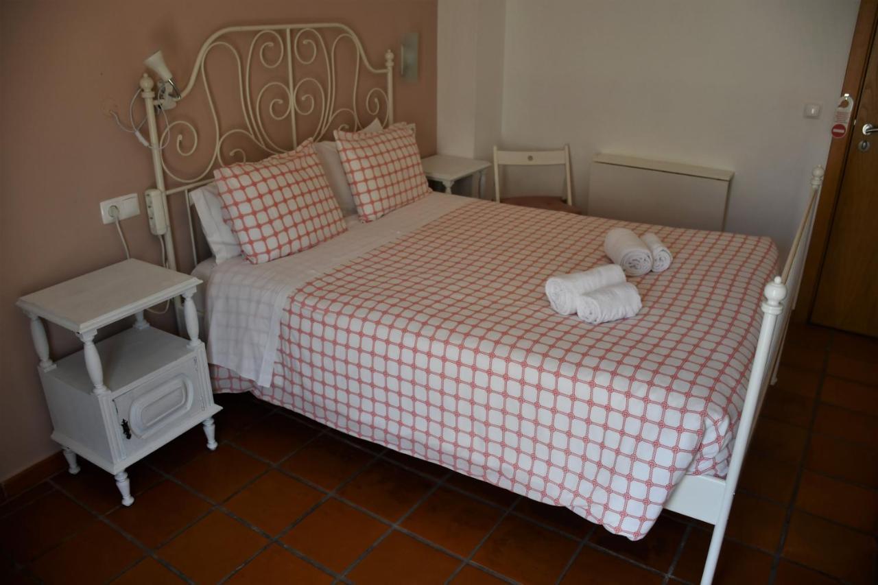 Alojamentos Vitinho - Vila Nova Milfontes Vila Nova de Milfontes Ngoại thất bức ảnh