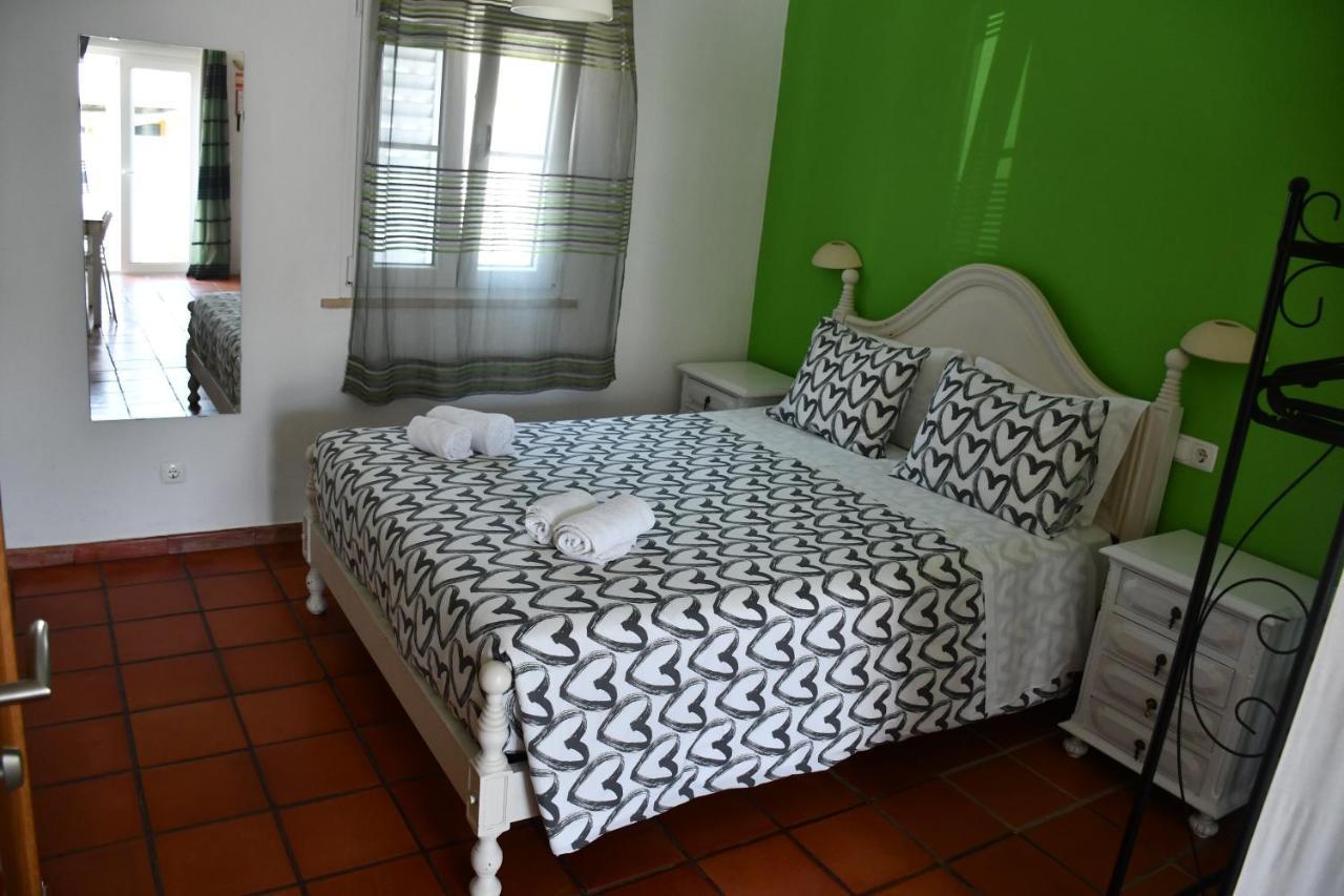 Alojamentos Vitinho - Vila Nova Milfontes Vila Nova de Milfontes Ngoại thất bức ảnh